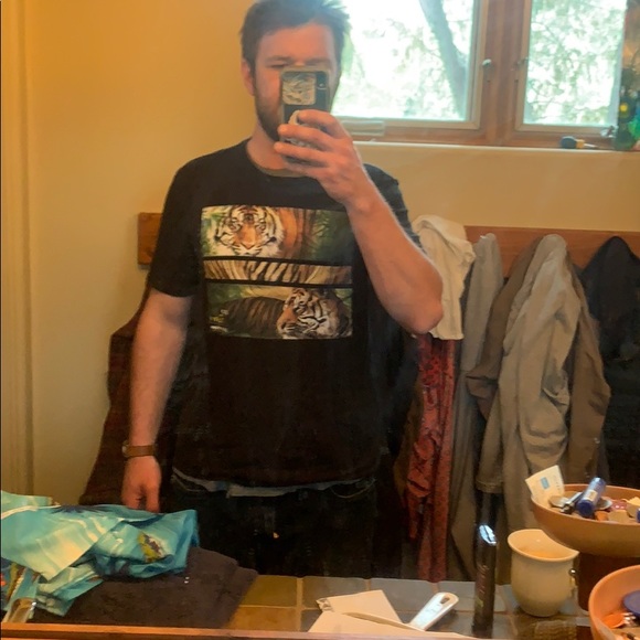 Super soft 100% cotton black t-shirt tiger picture - Picture 5 of 6